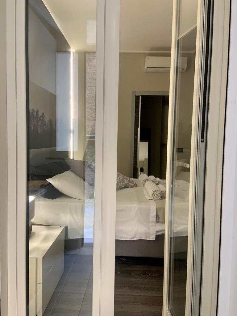 شقة Relais Casa Via Generale Del Buono 13 ميلاتسو المظهر الخارجي الصورة